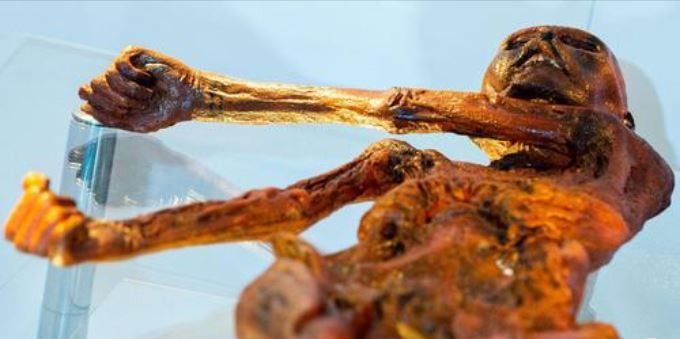 Noch eine neue Studie: Seine Lage der Arme verraten, Ötzi starb beim Tanzen