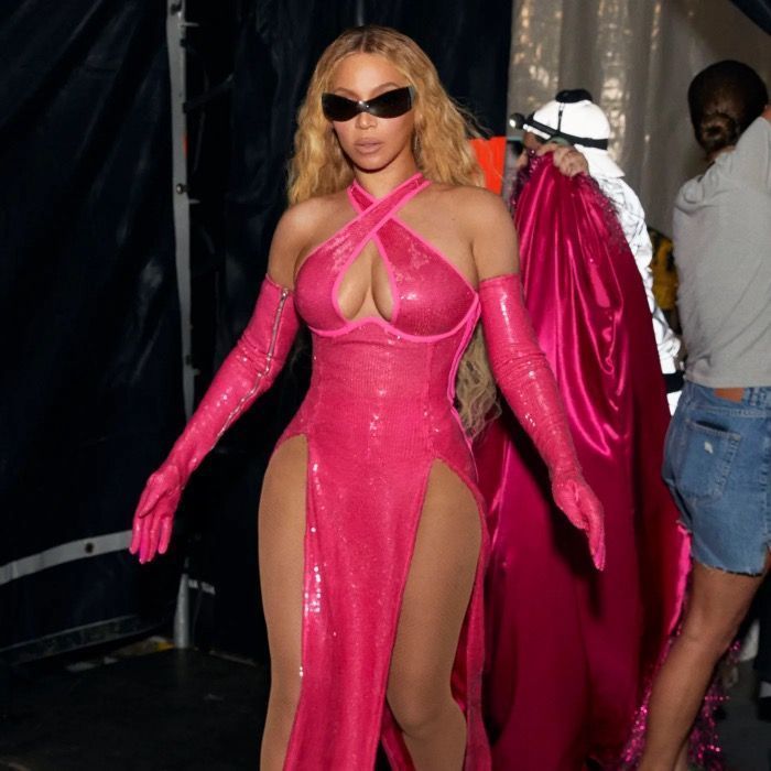 Beyoncé has a ‘near-miss’ nip slip on Renaissance Tour in Hamburg