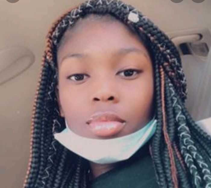 15 year-old girl shot And killed by some teenagers in drive by